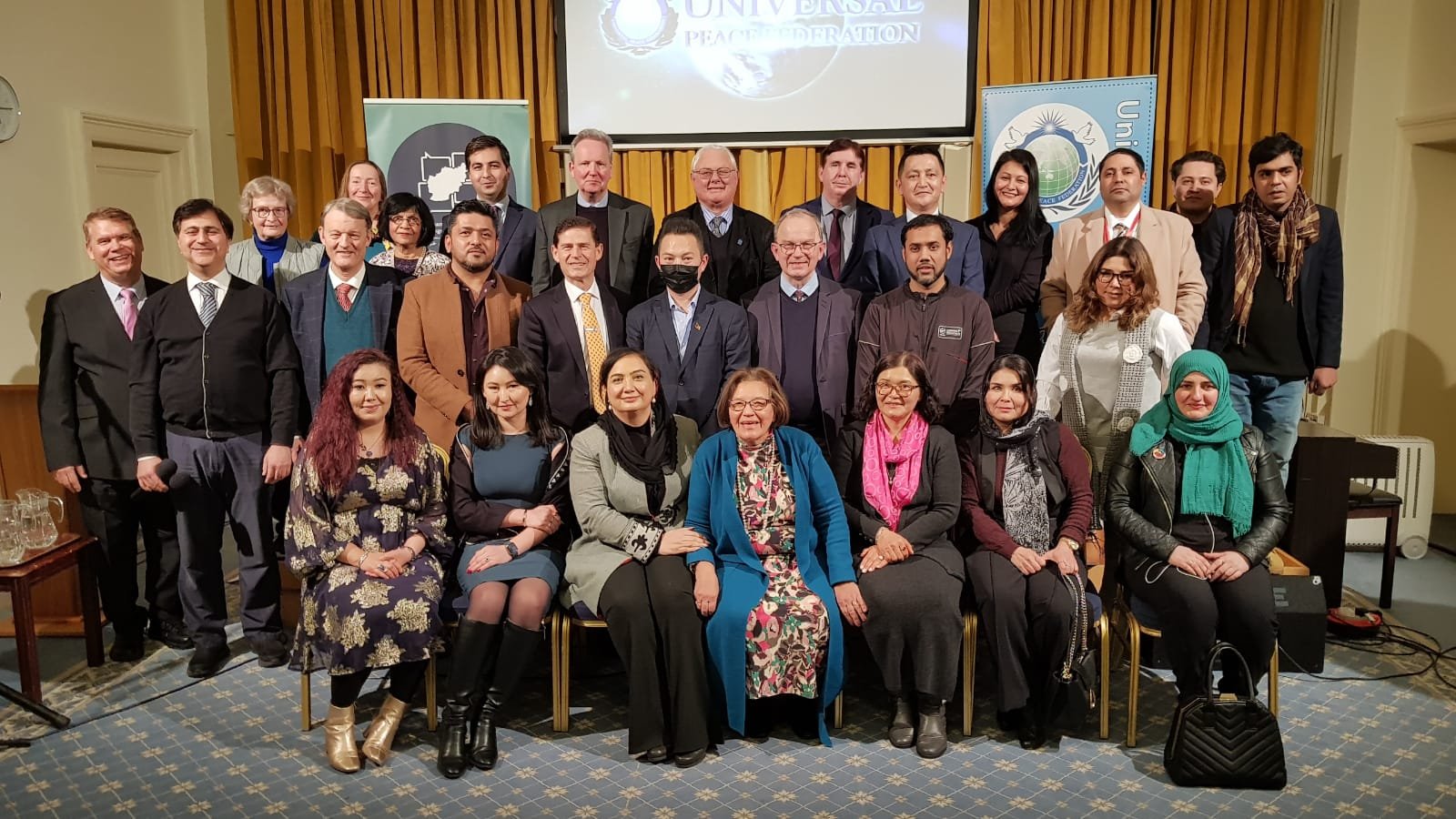 enfents d'afghanistan, afghan peace dialogue, london, reza jafari